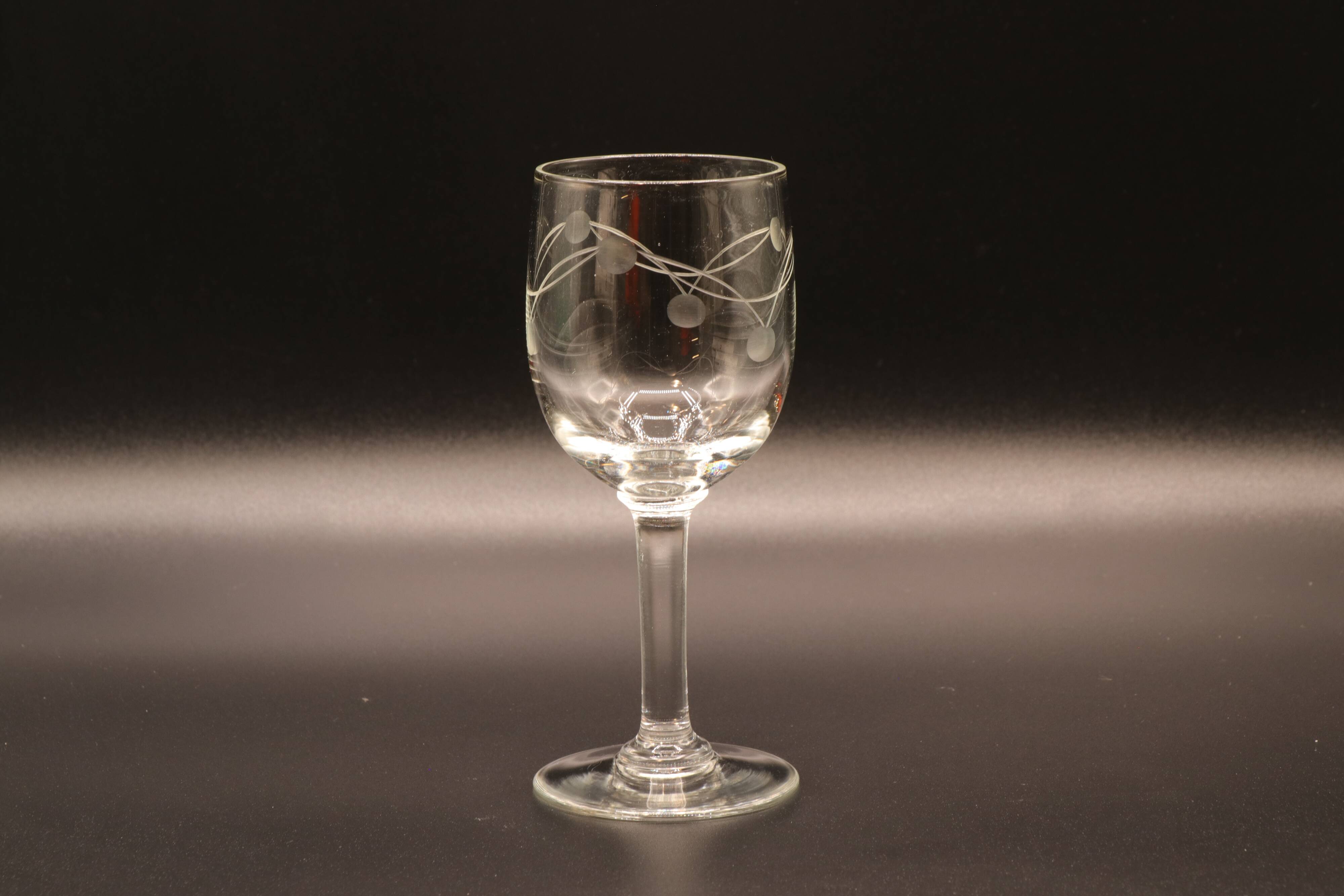 Set of 10 vintage liqueur glasses