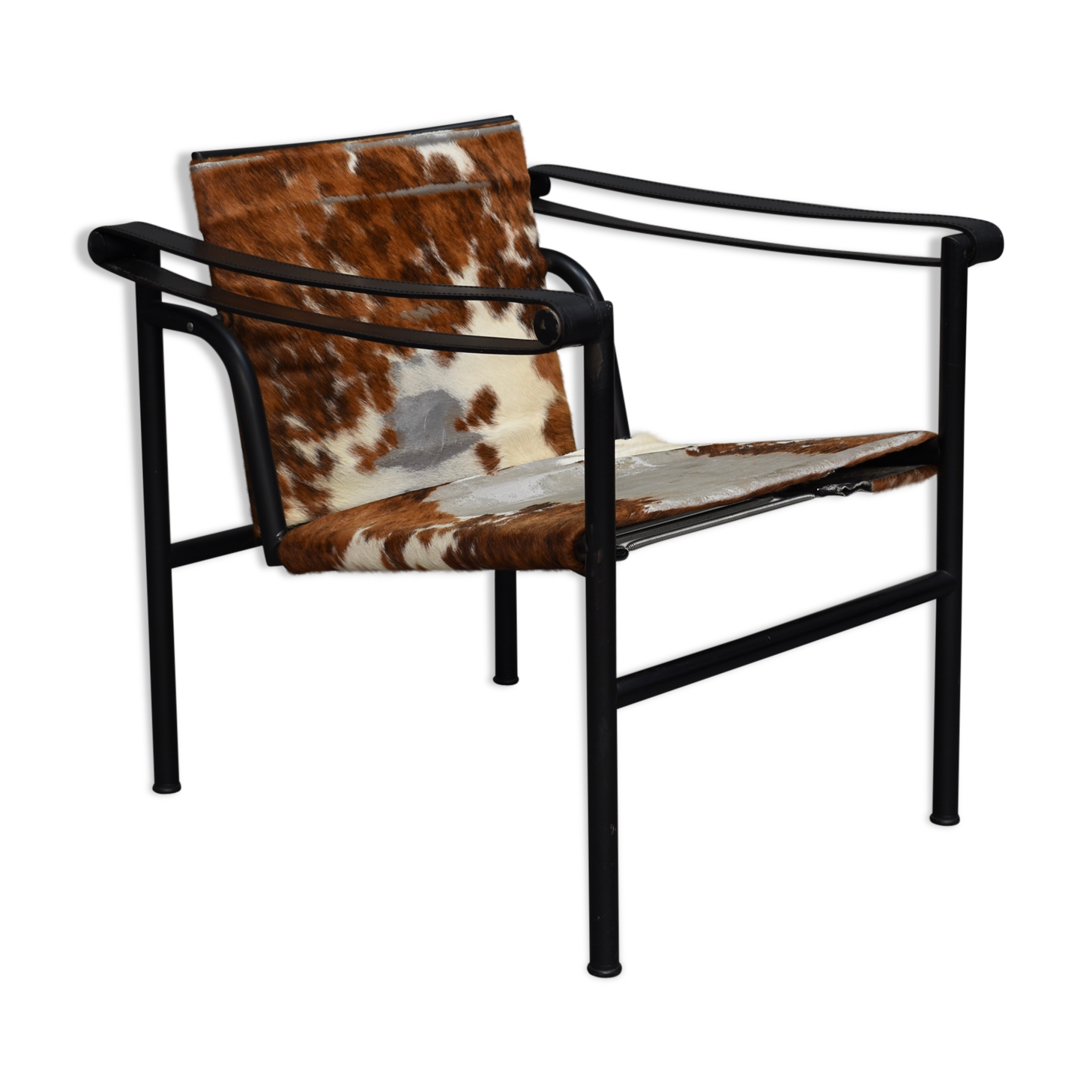 LC1 armchair by Le Corbusier and Charlotte Perriand for Cassina