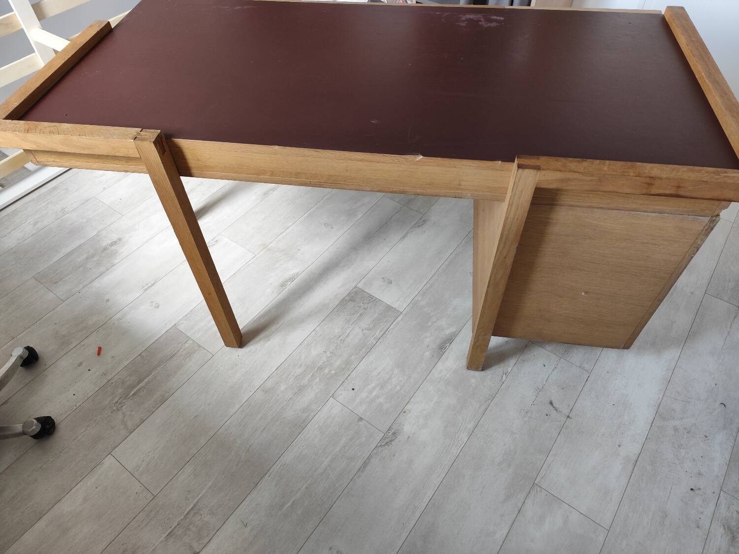 Bureau moderne habitat placage chêne