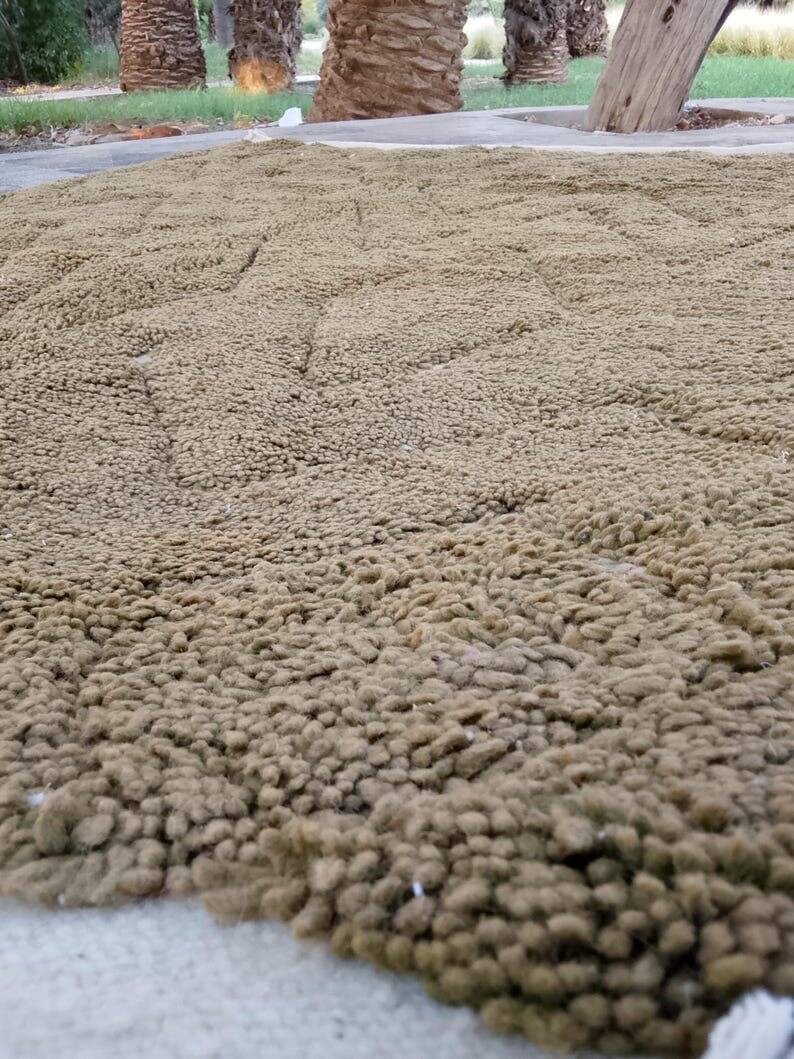 Authentic handmade woven carpet 150/250 cm