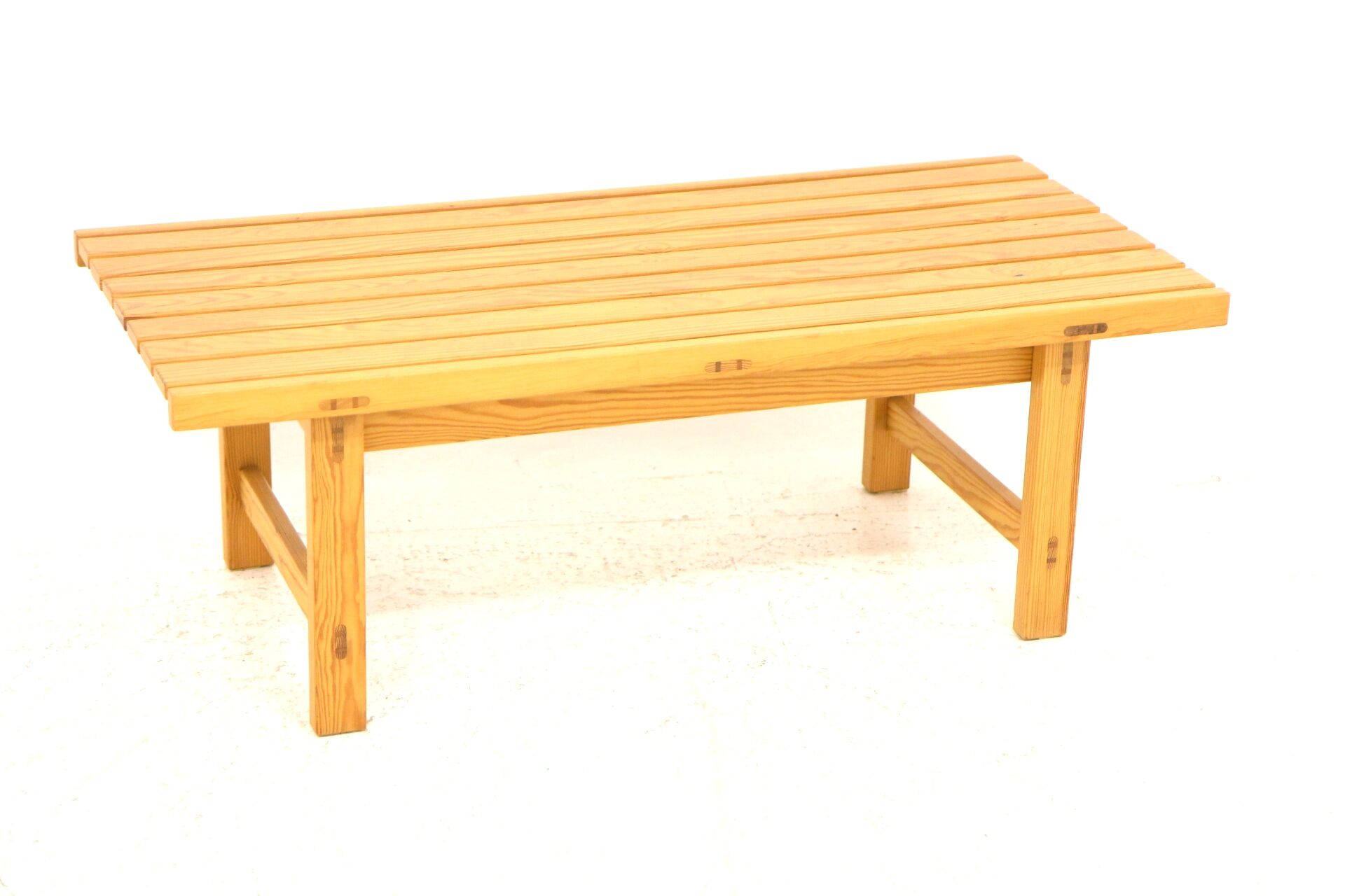 Banc en pin Hugo Svensson Bjärnums Möbelfabrik Suède, 1960