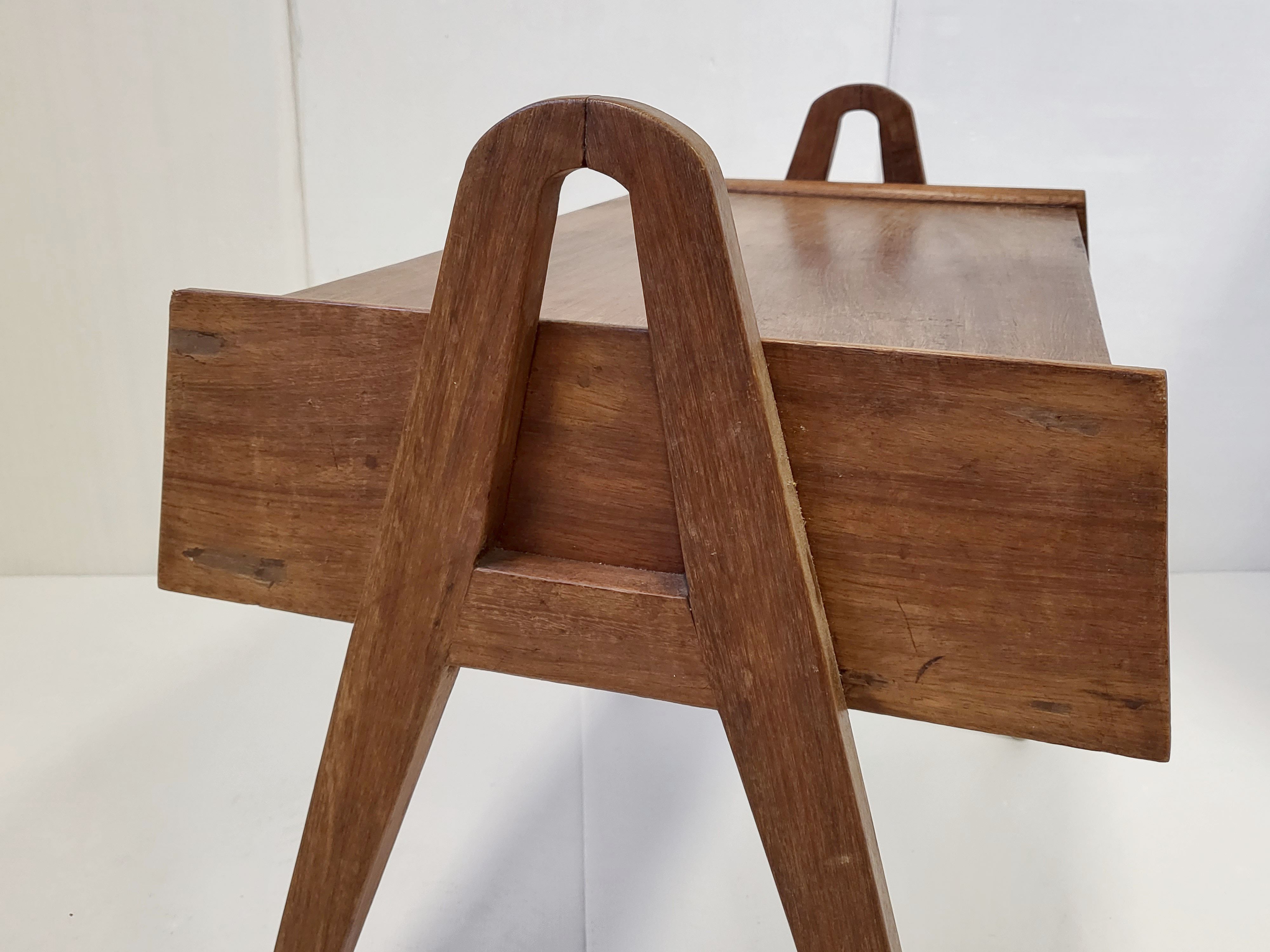 Vintage table 1950 compass feet