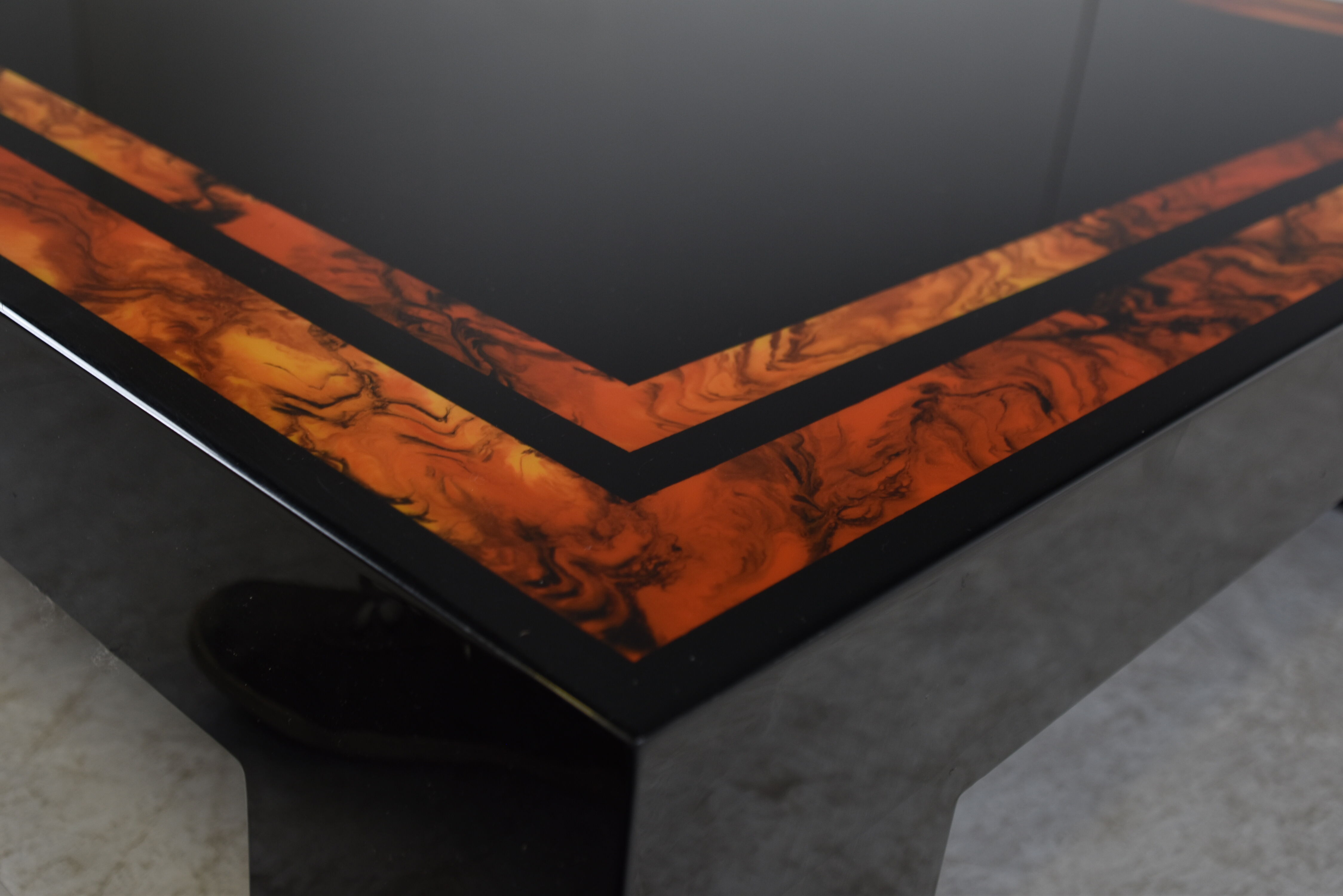 Vintage burl wooden coffee table, 1980s