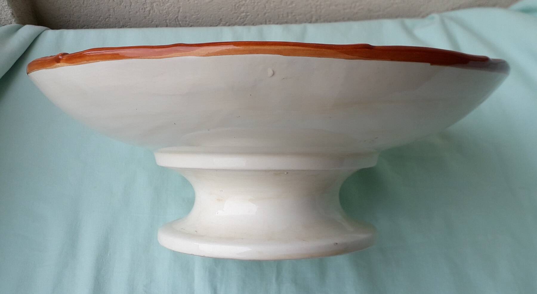 Slop bowl