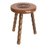 Circle tripod stool