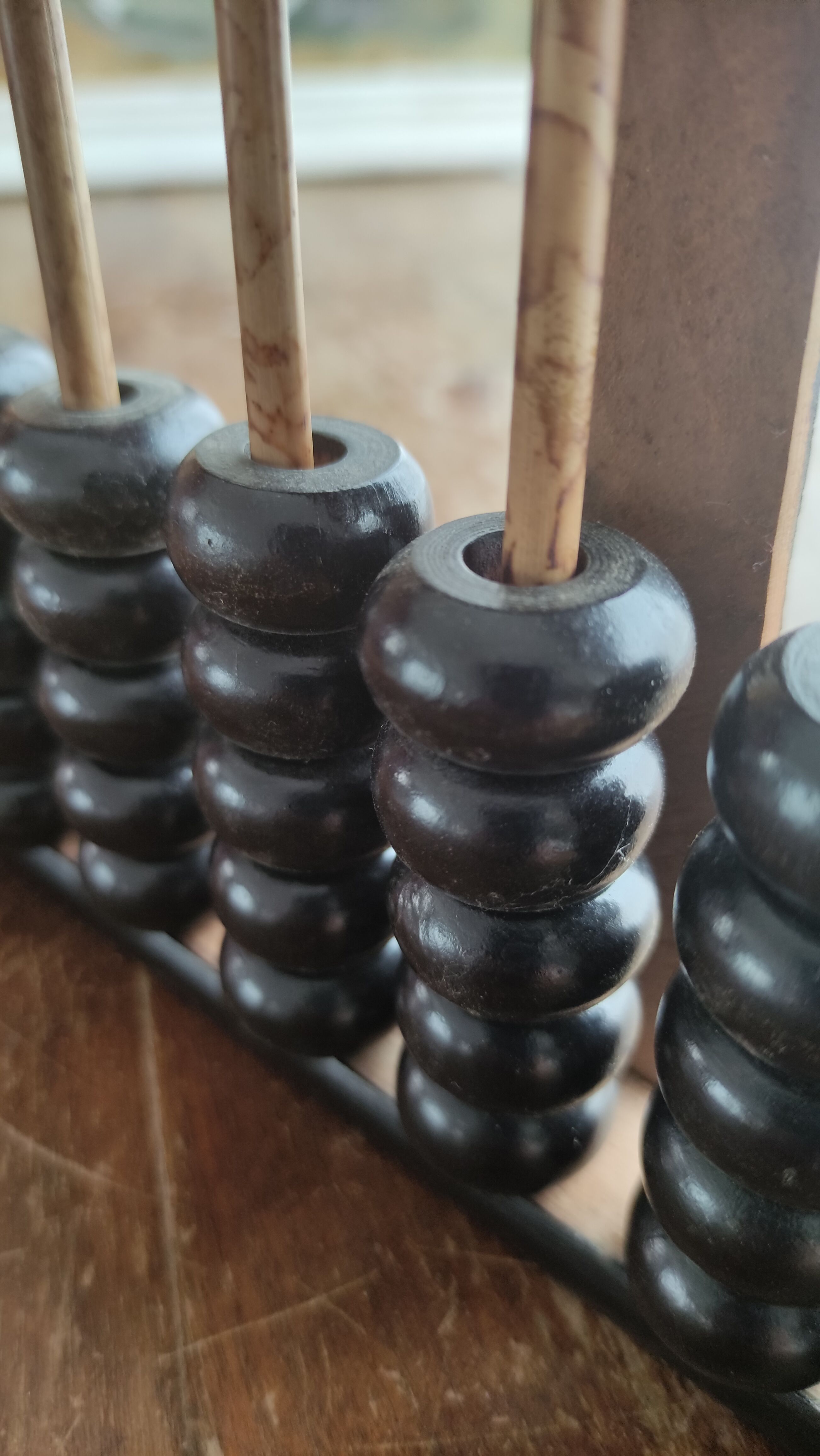 Boulier chinois en bois et laiton