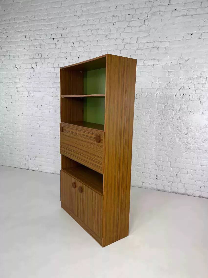 Bookcase with integrated desk/bar, 60s-70s design