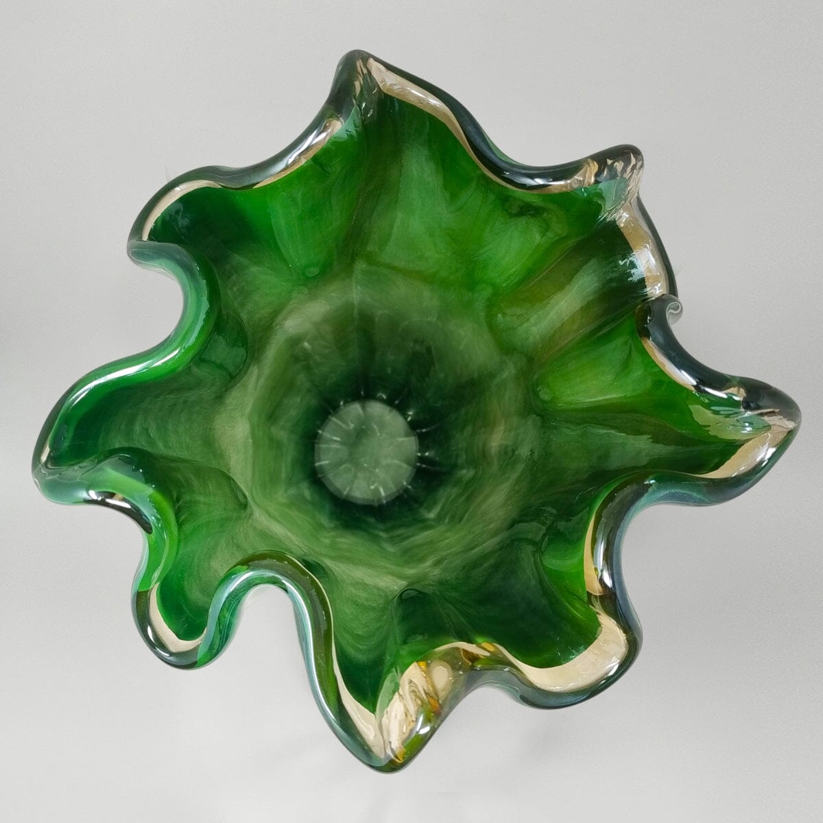 1970s Exquisite "Fazzoletto" Murano Glass Vase by Dogi. Made in Italy