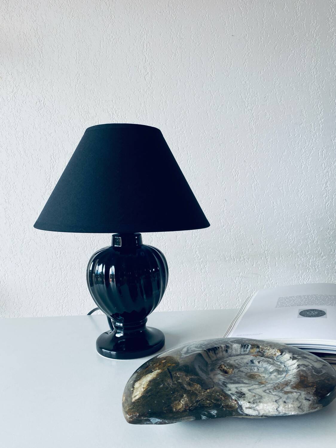 Lampe antique noire en céramique