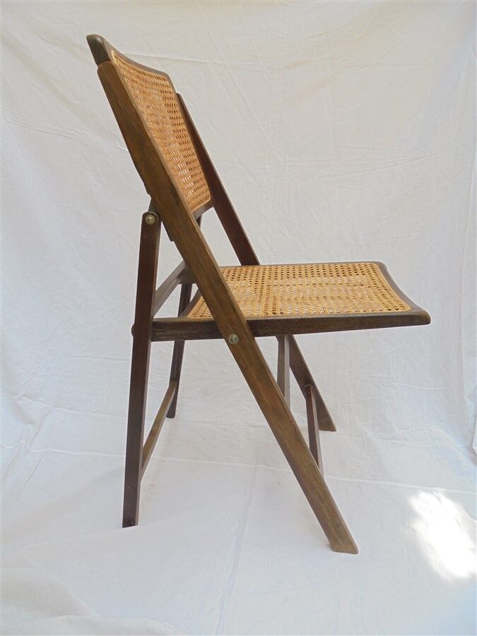 Chaise pliante en bois et cannage