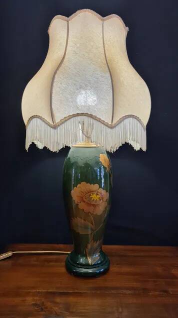 Green lamp in Art Deco style