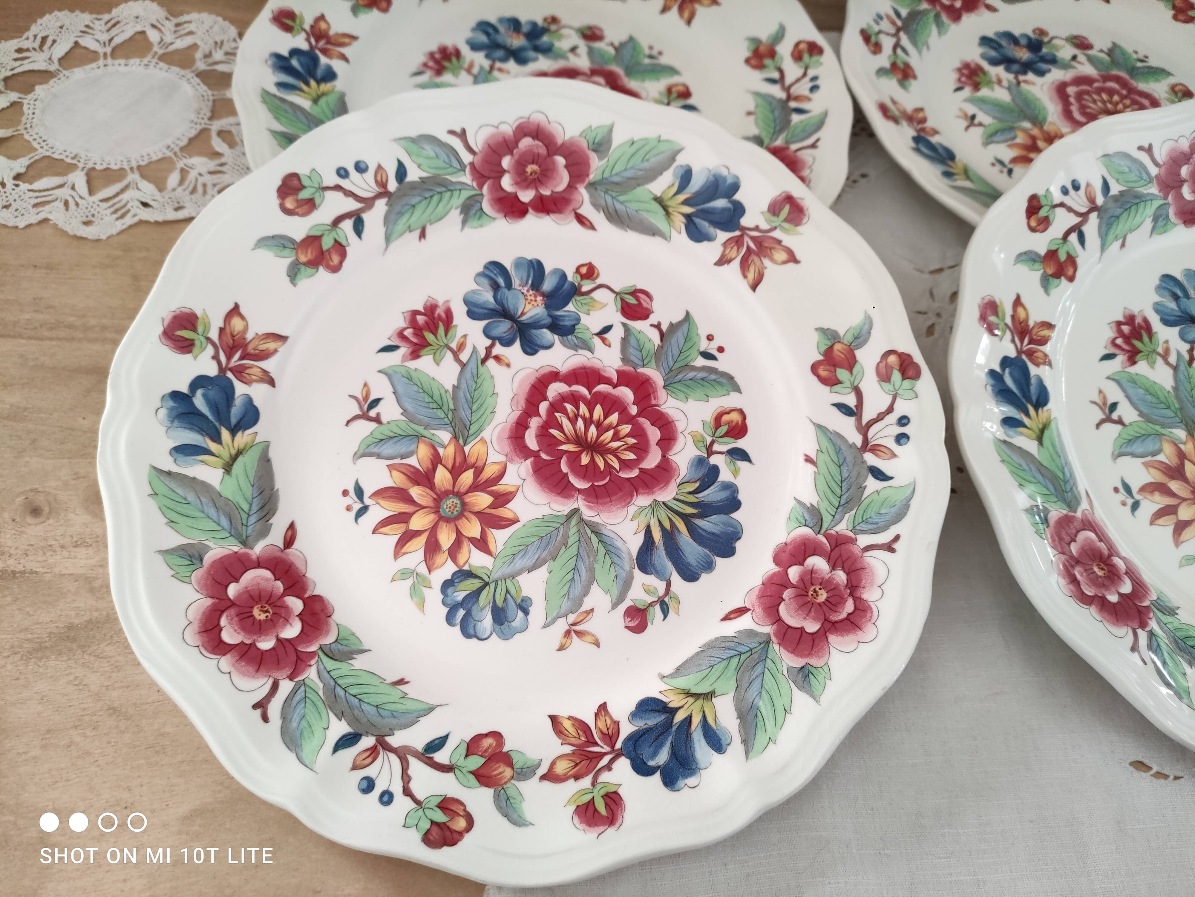 Set of 8 flat plates Sarreguemines model Vence