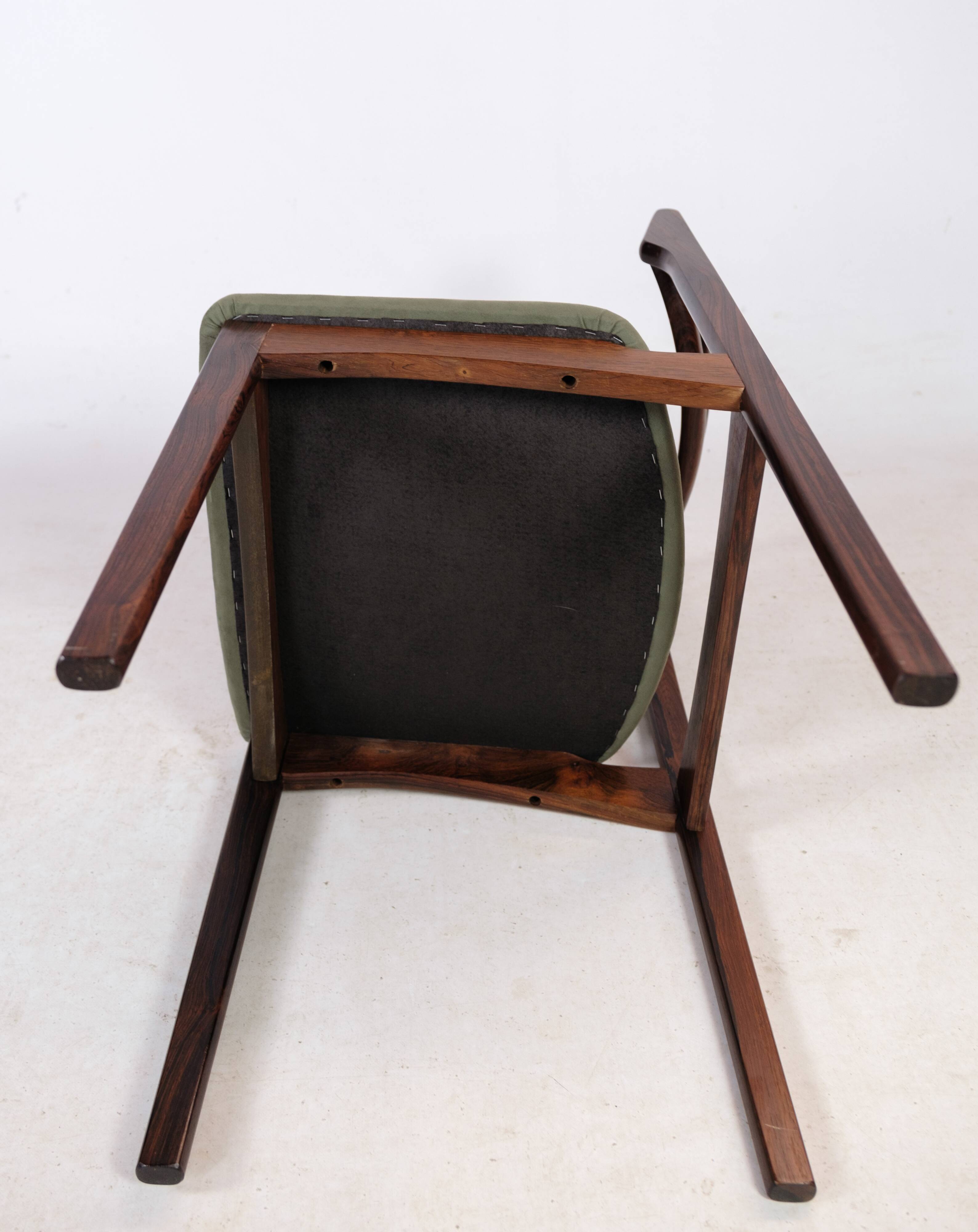 Set Of 12 Dining Chairs Made In Rosewood And Green Fabric