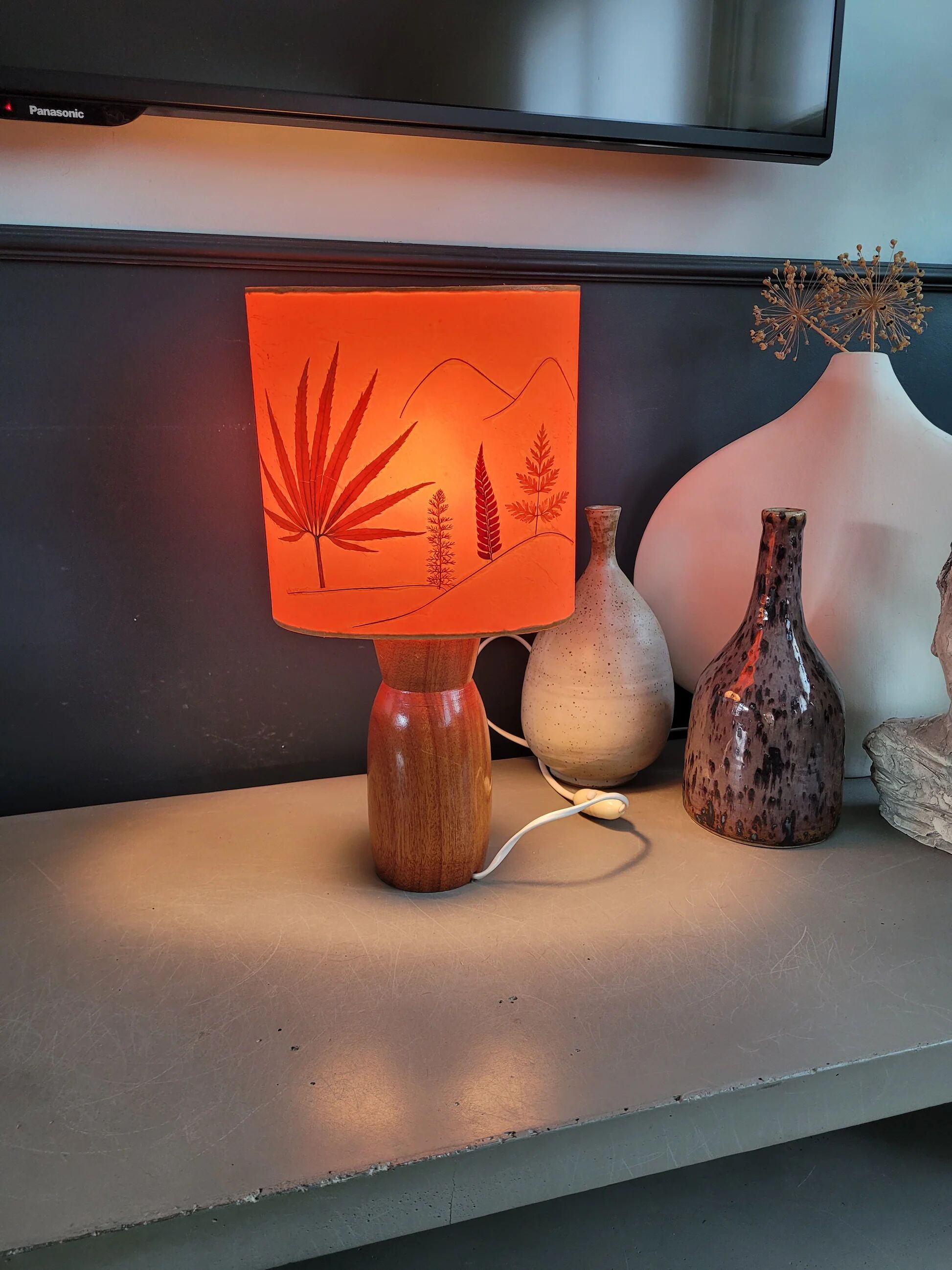 Table lamp with wooden base - dried flowers shade - Ref 1004