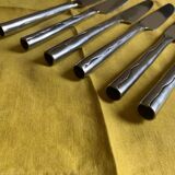 Set of 6 folded metal knives