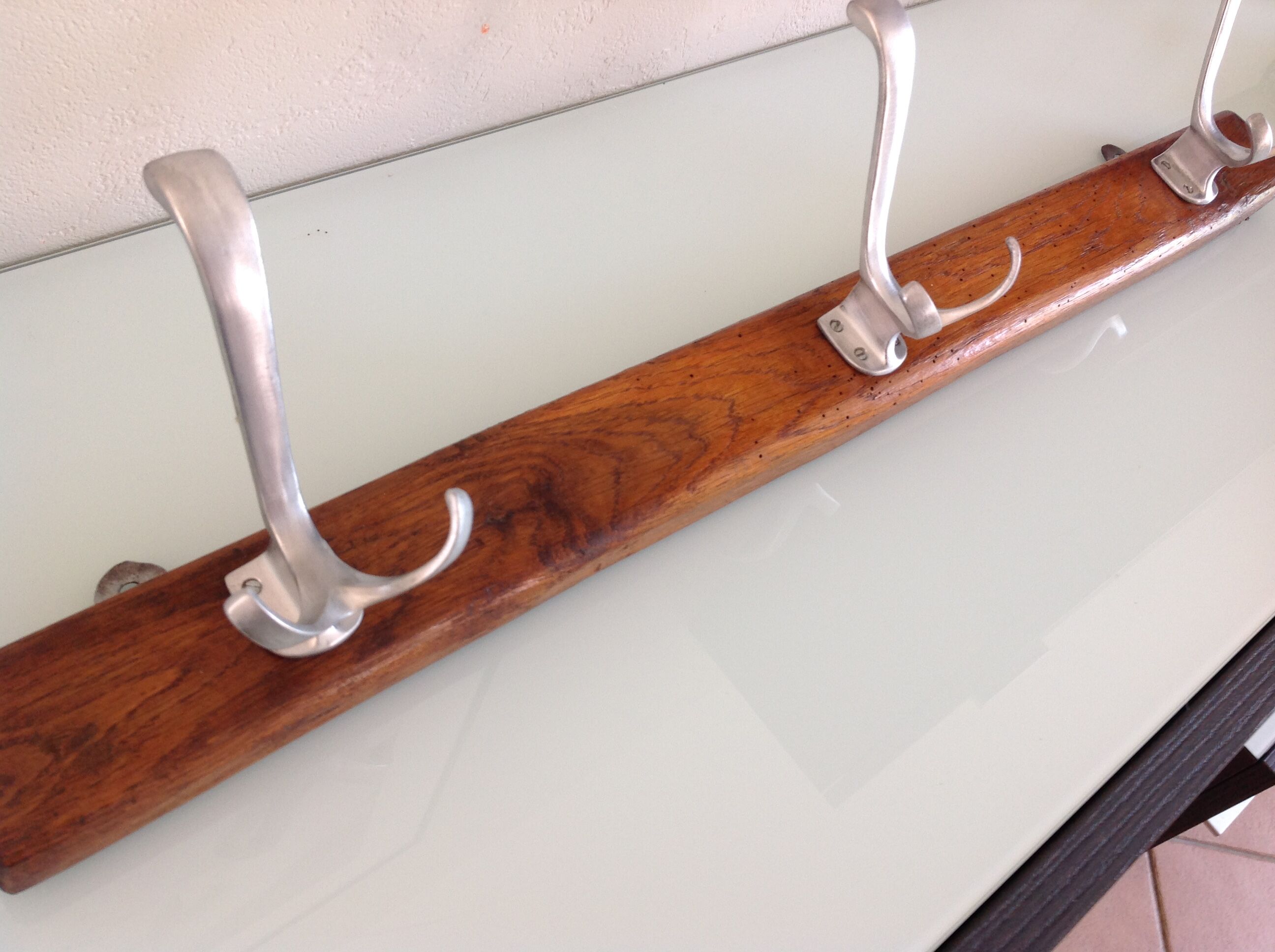Old peg coat rack with 3 heads industrial style
