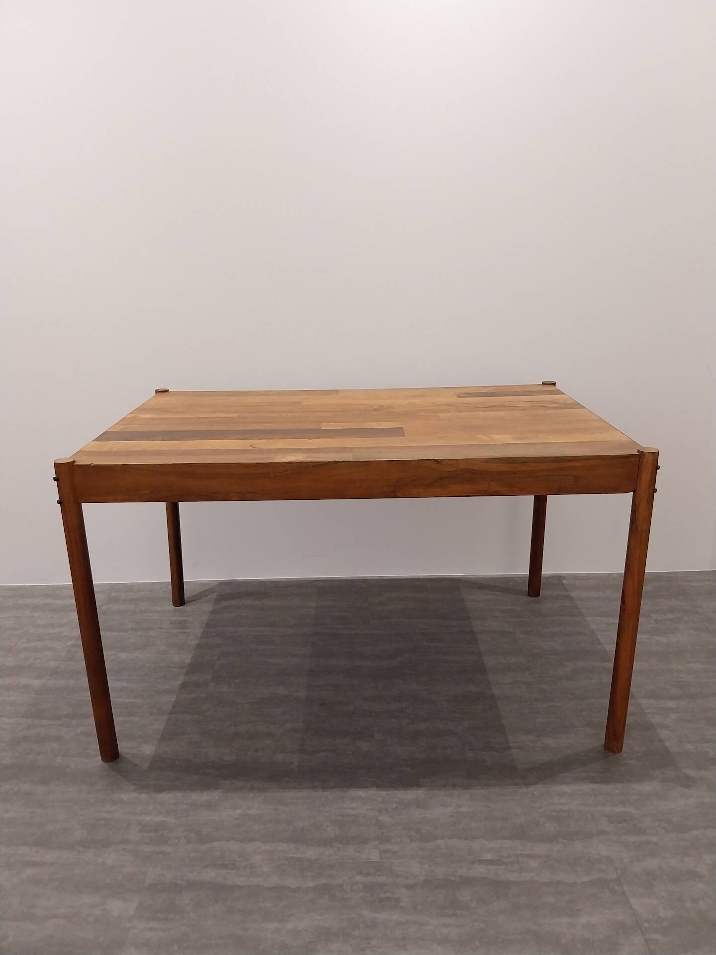 Dining table design Jorge Zalszupin