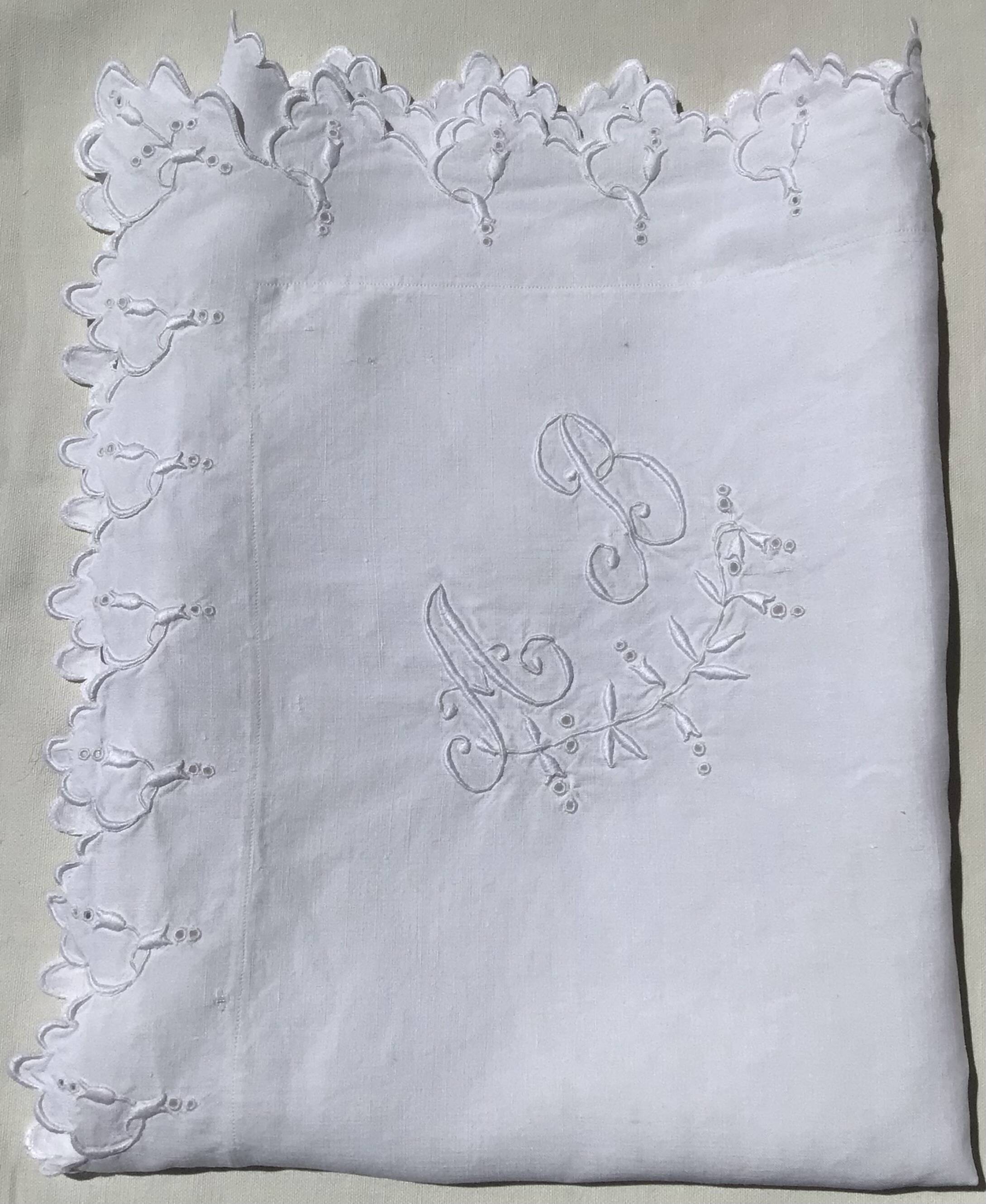 Pillowcase AB scalloped edge English embroidery tulips