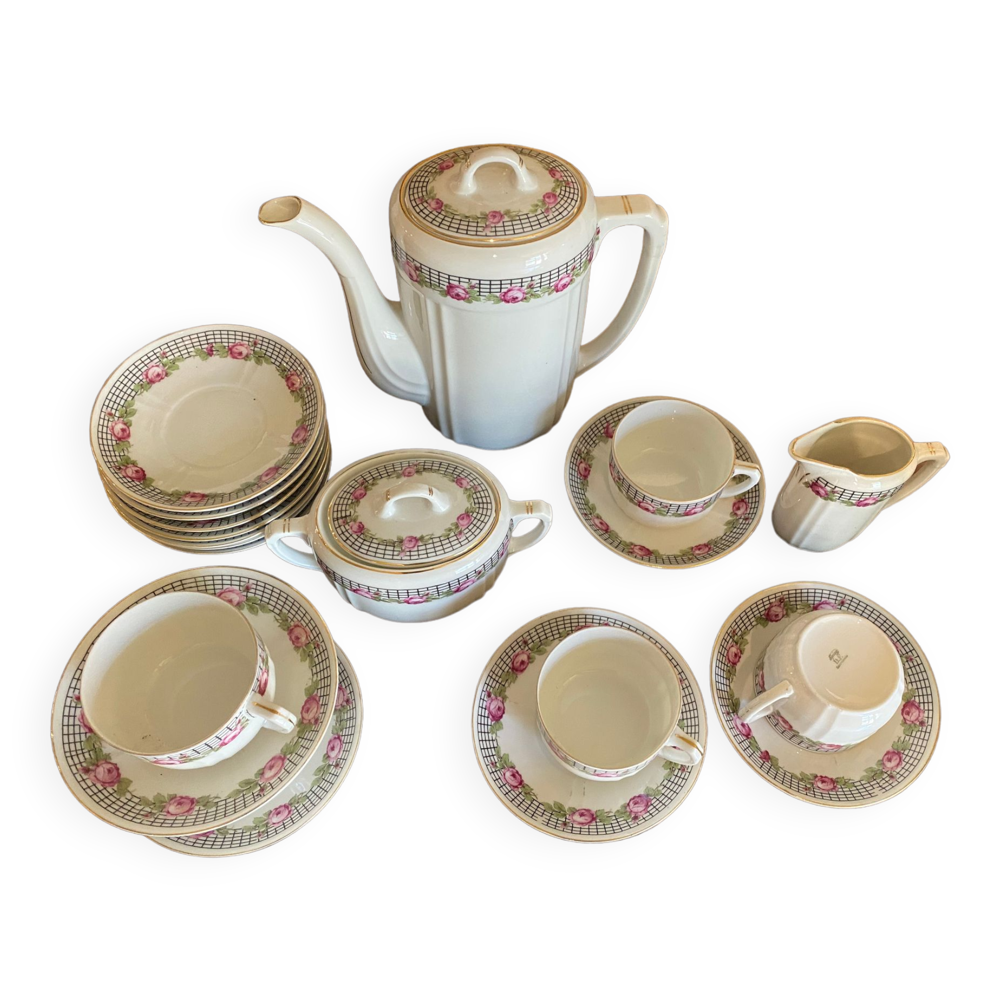 Tea service in porcelain of Limoges