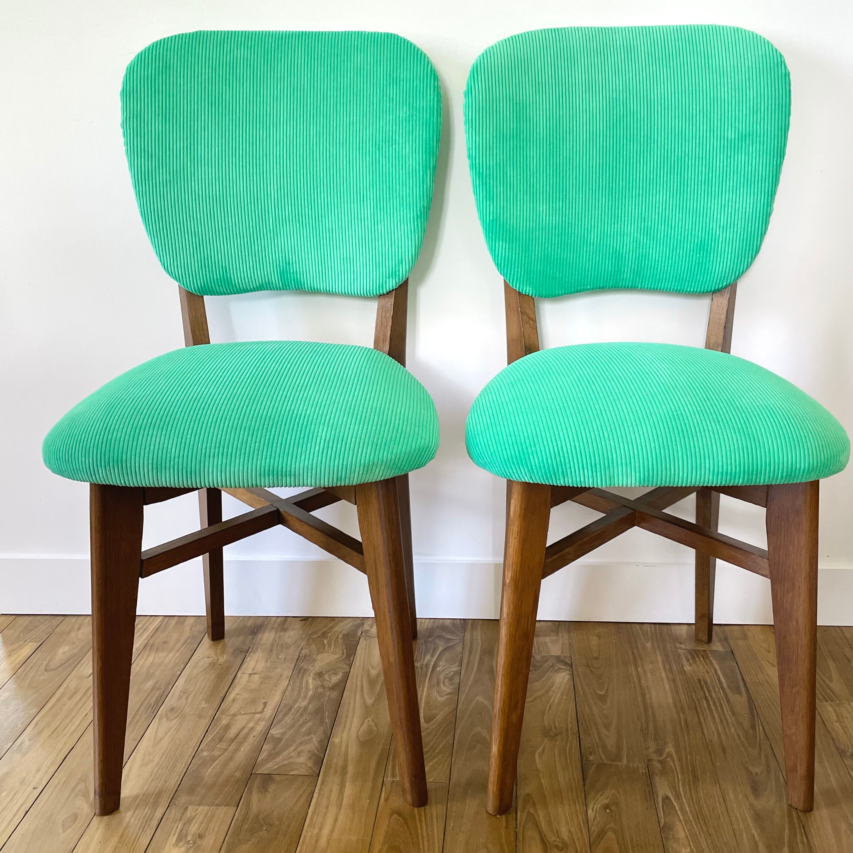 Pair of chairs 70s