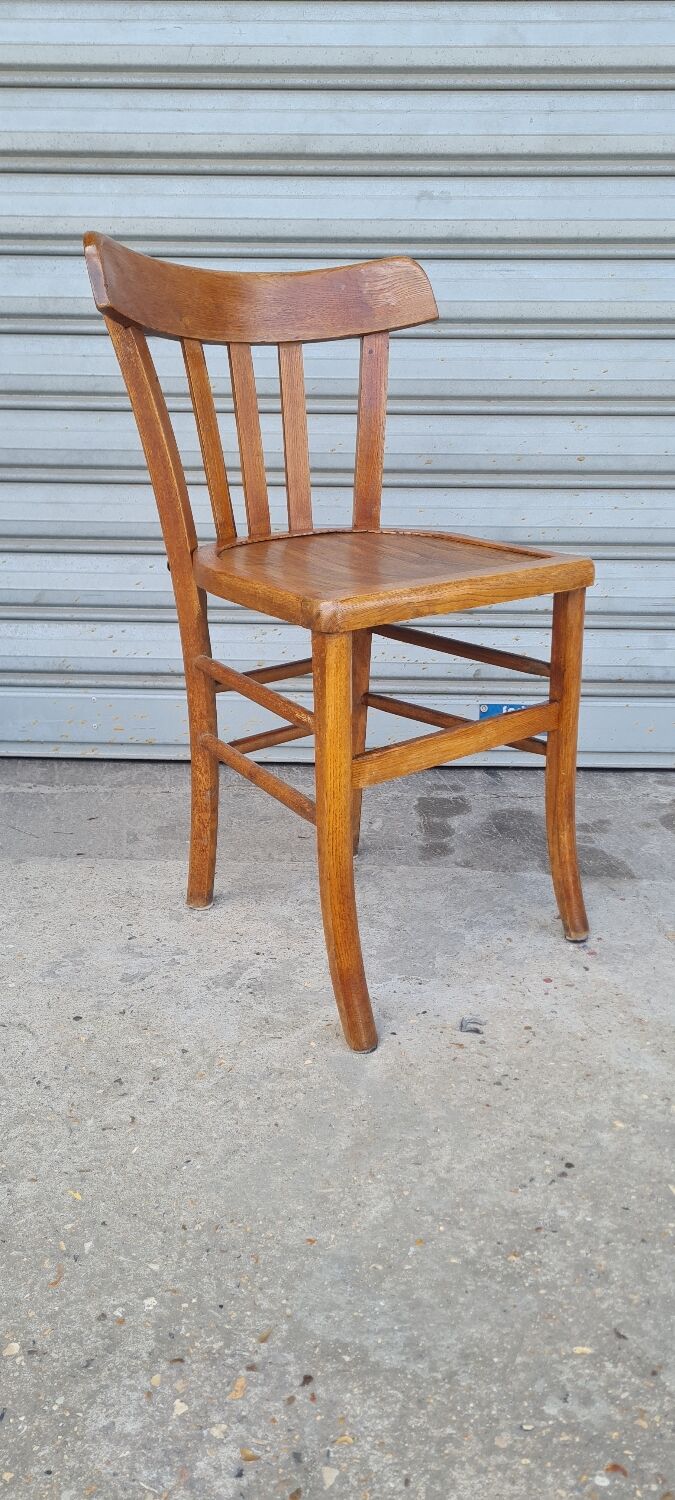Bistro chair in solid oak