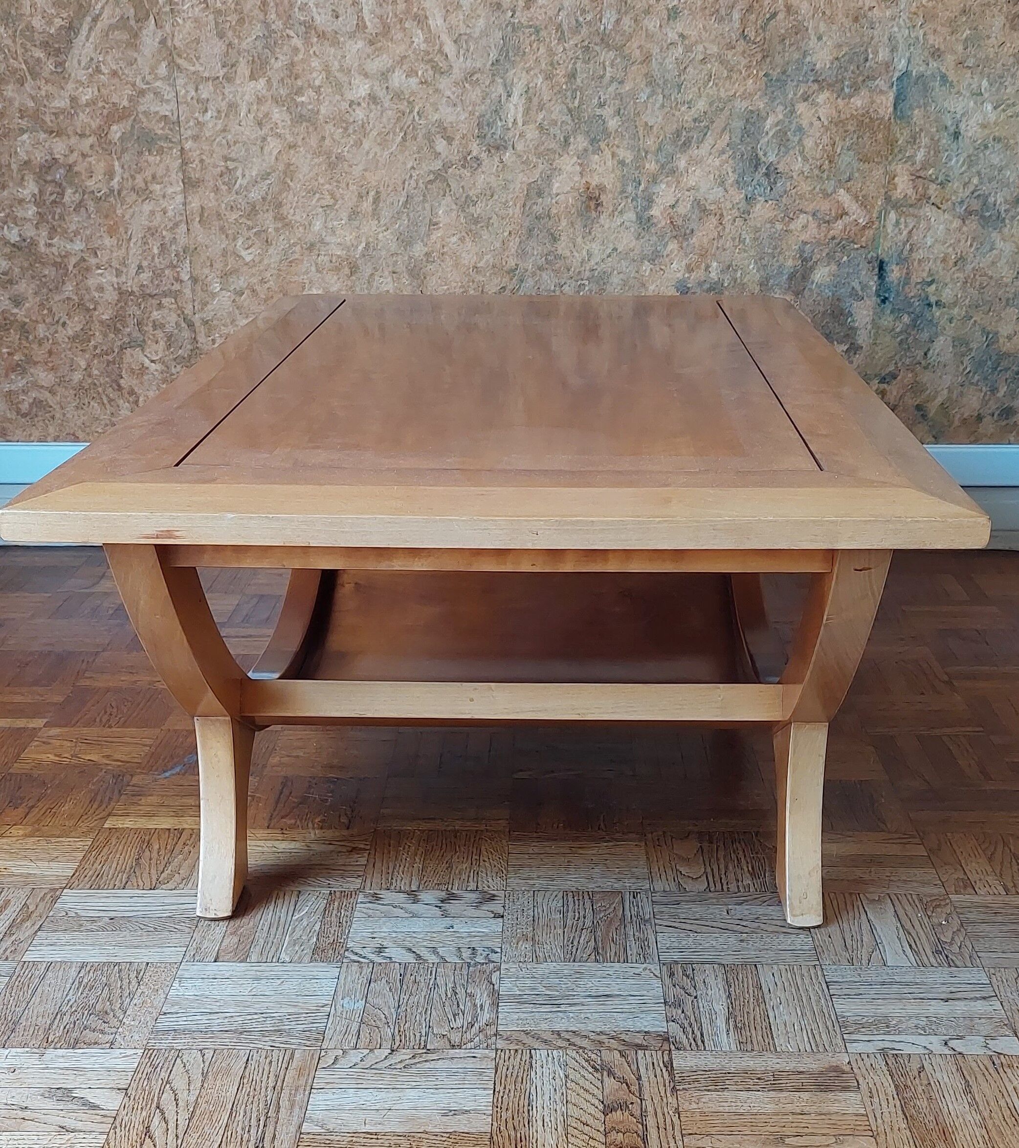 Topper / cherry brand coffee table