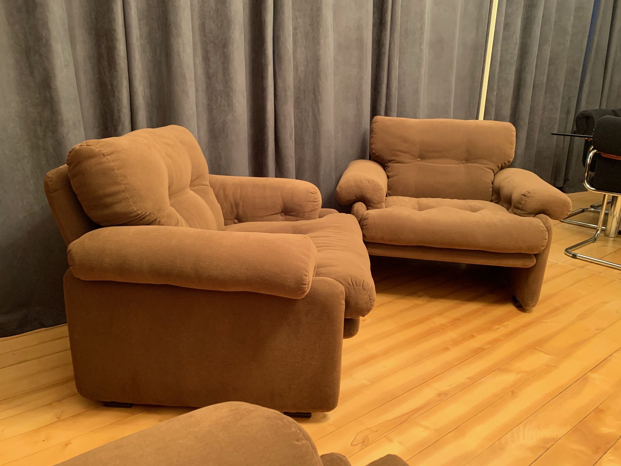 Pair of Coronado armchairs, designed by Tobia Scarpa, C&B Italia, 1960s