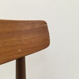 Henry Walter Klein's Scandinavian teak chair for Bramin 60s