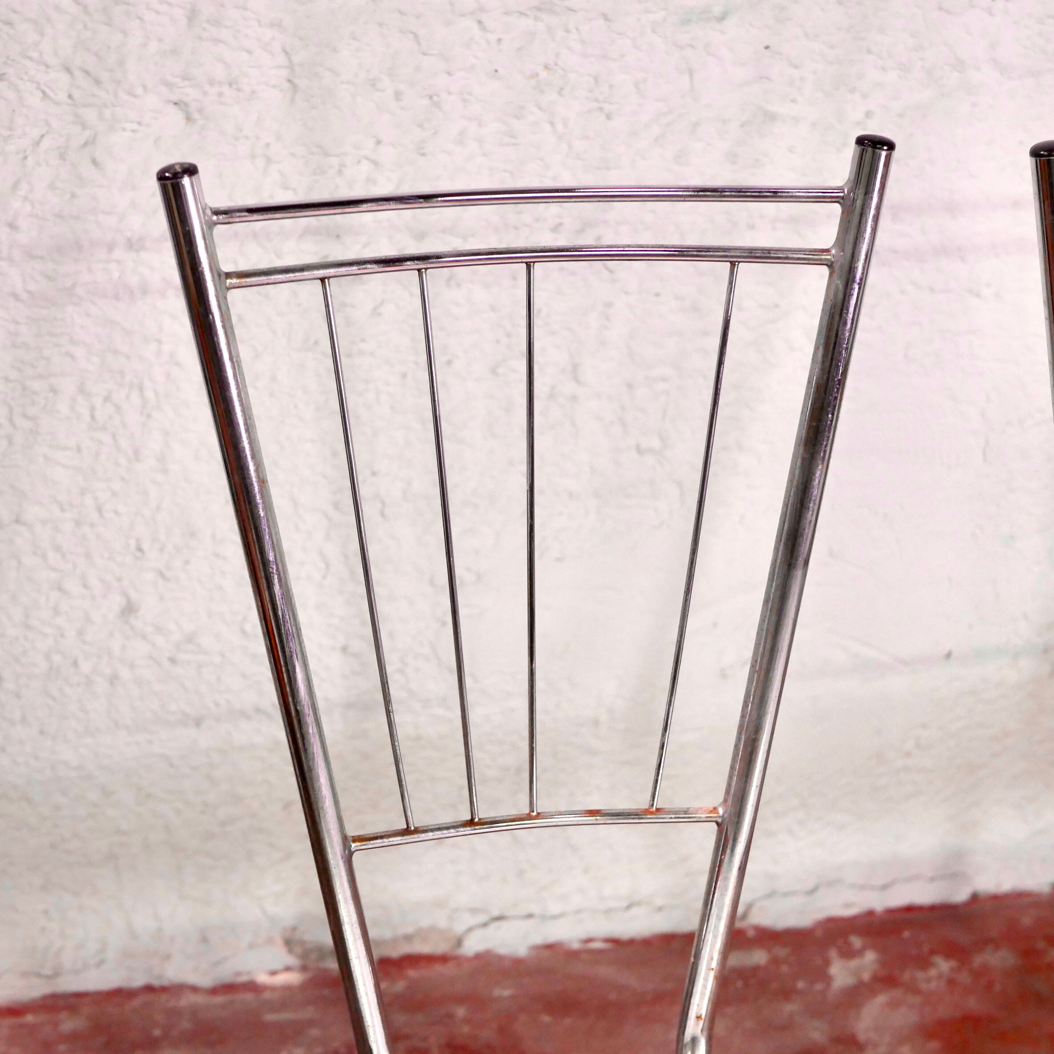 Series of 4 formica chairs