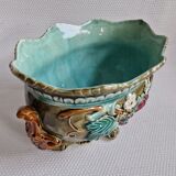 Onnaing planter in Majolica floral pattern with strawberry-shaped accents - France 1900