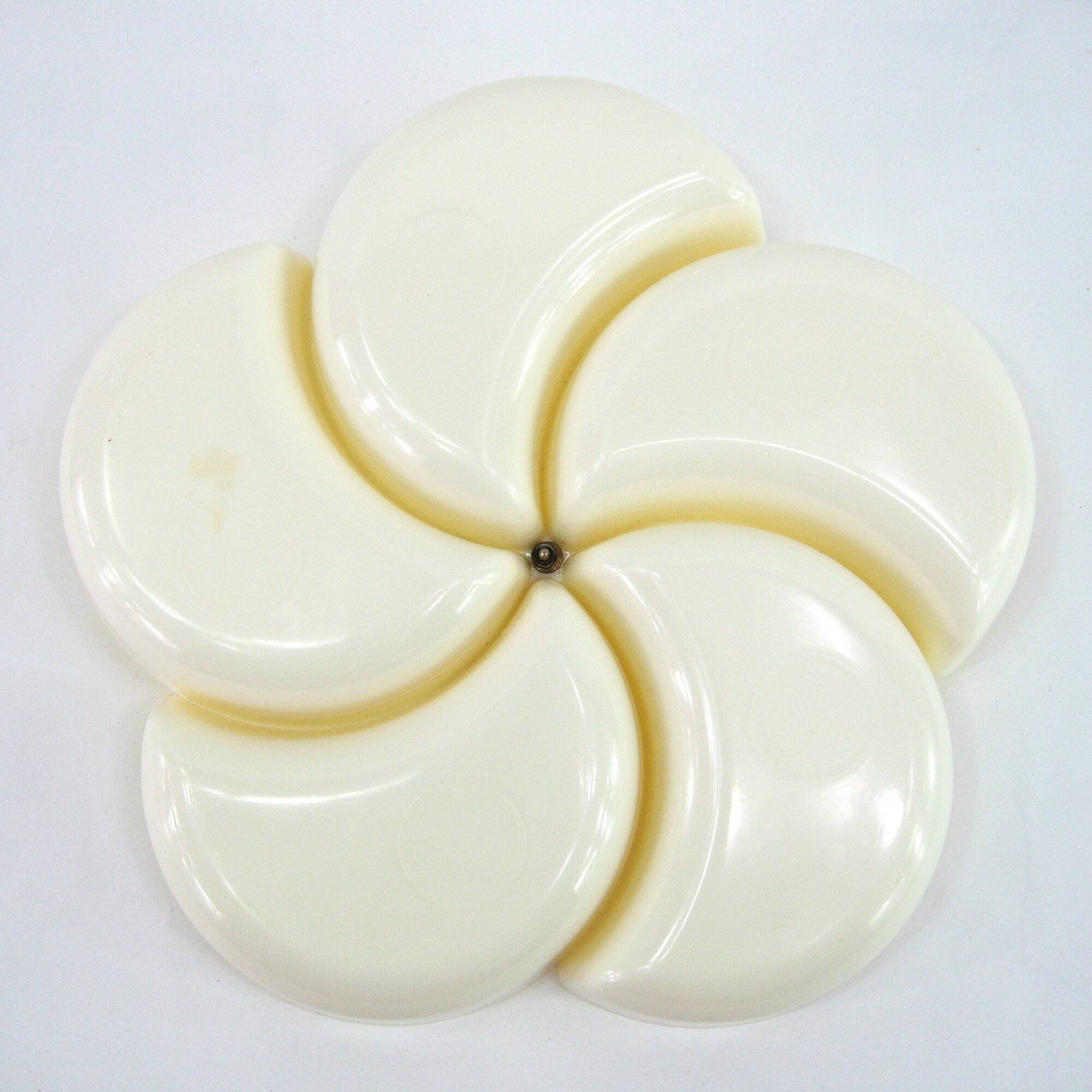 Beige plastic appetizer serving tray - flower-shaped compartments - vintage 70s