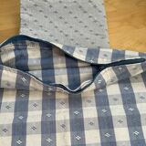 2 cushion covers 42 x38 cm