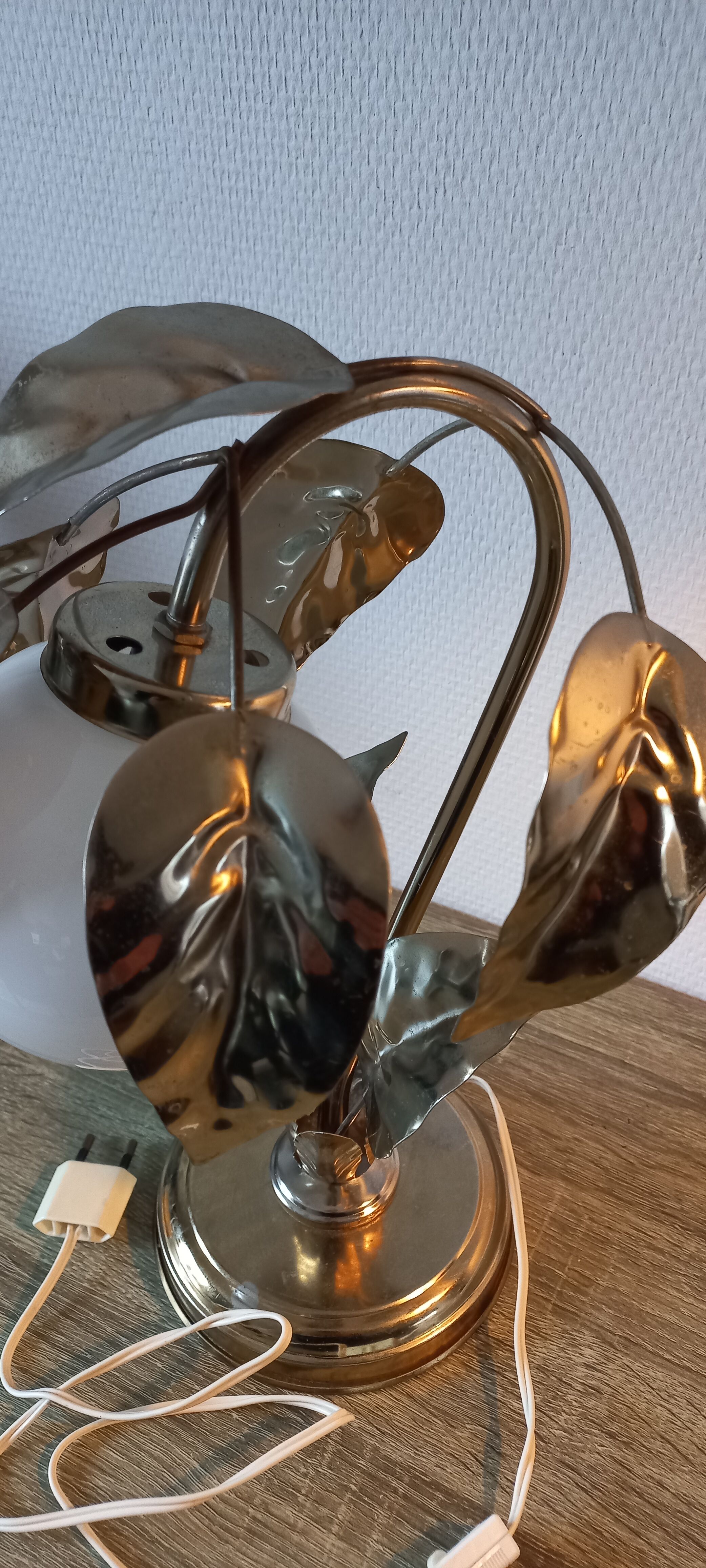 Vintage lamp with golden leaves
