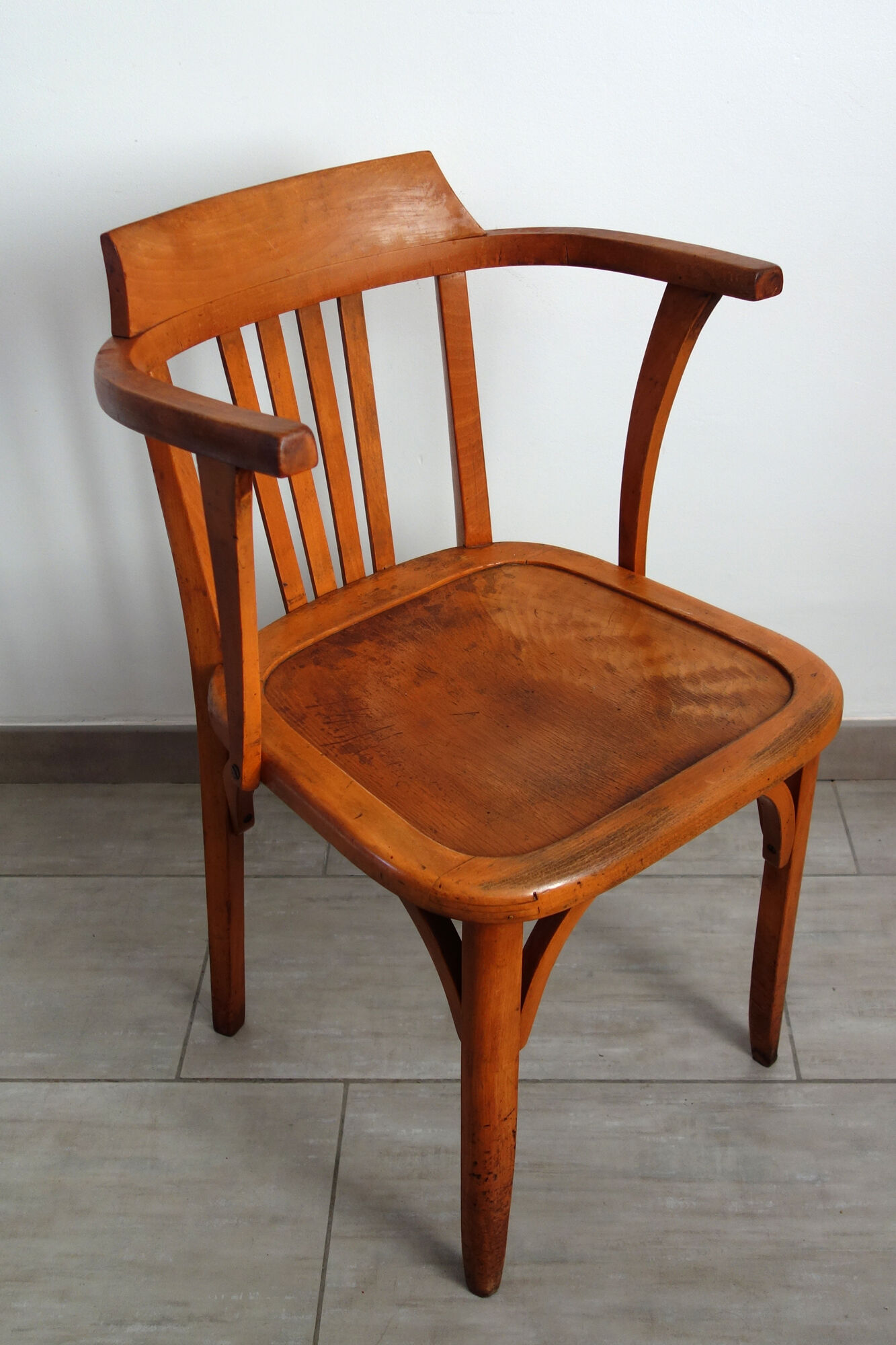 Vintage Stella armchair