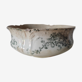 Earthenware bowl by Gien