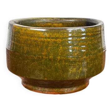 Danish studio pottery bowl from the mid-century by Karen Boel, 1960s.