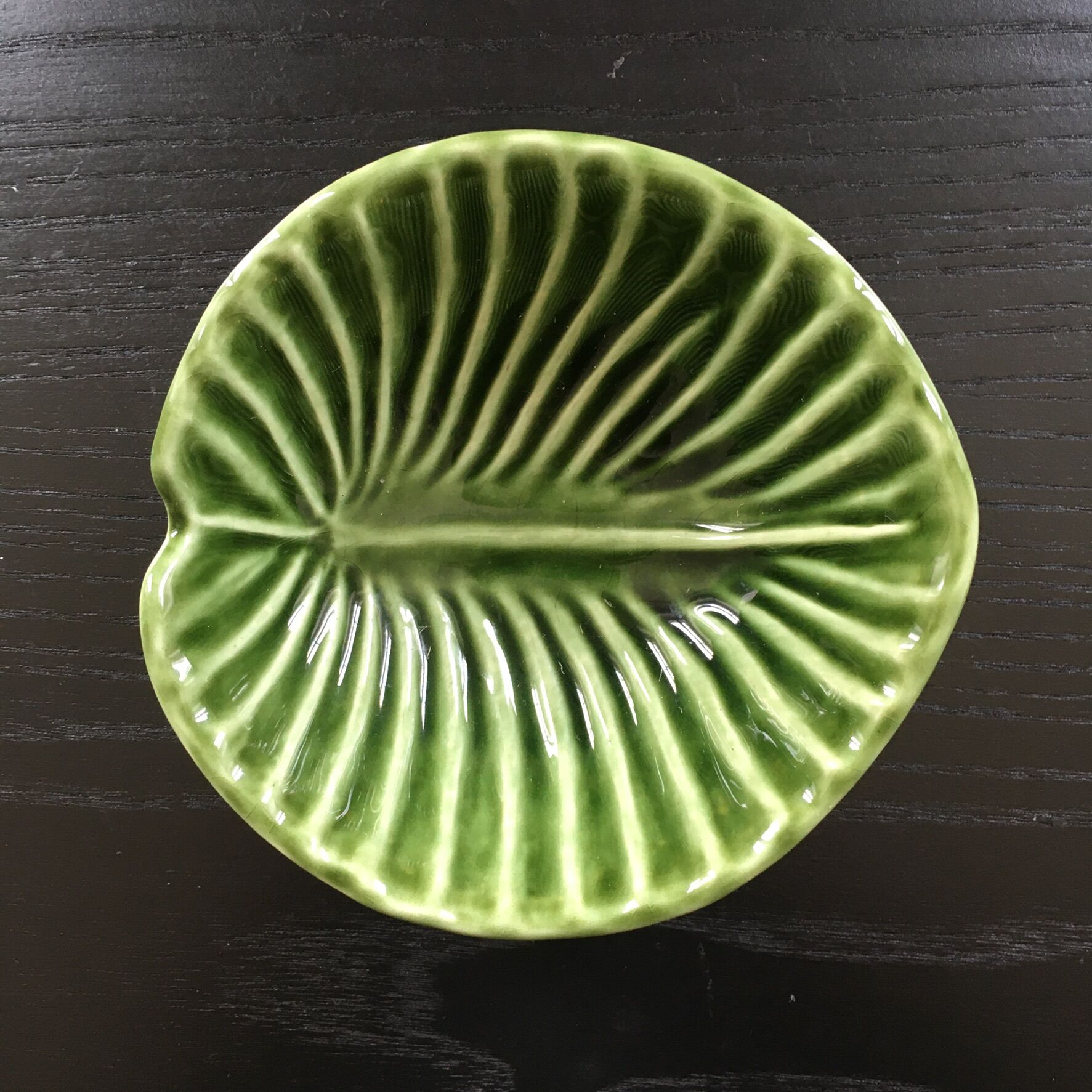 Green leaf cup