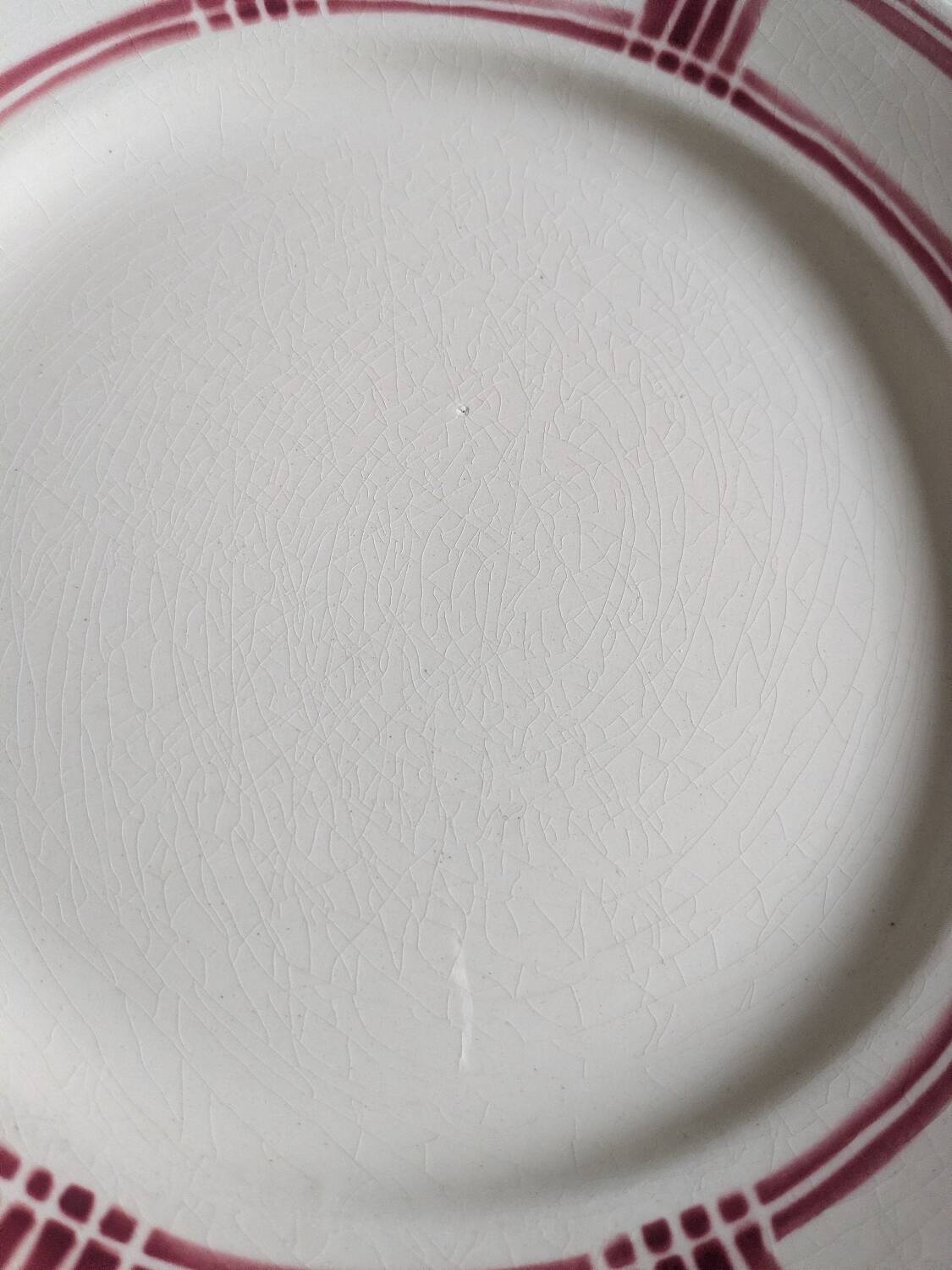 Six Badonviller dinner plates