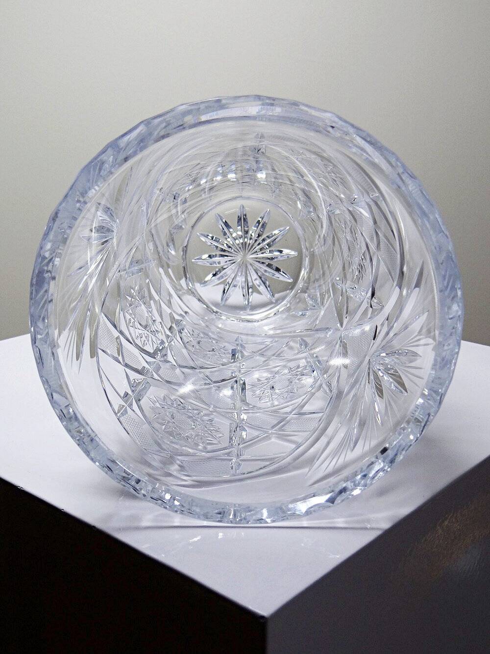 Large vintage cut and molded crystal vase, 1980-2000, Bohemia, Czechoslovakia