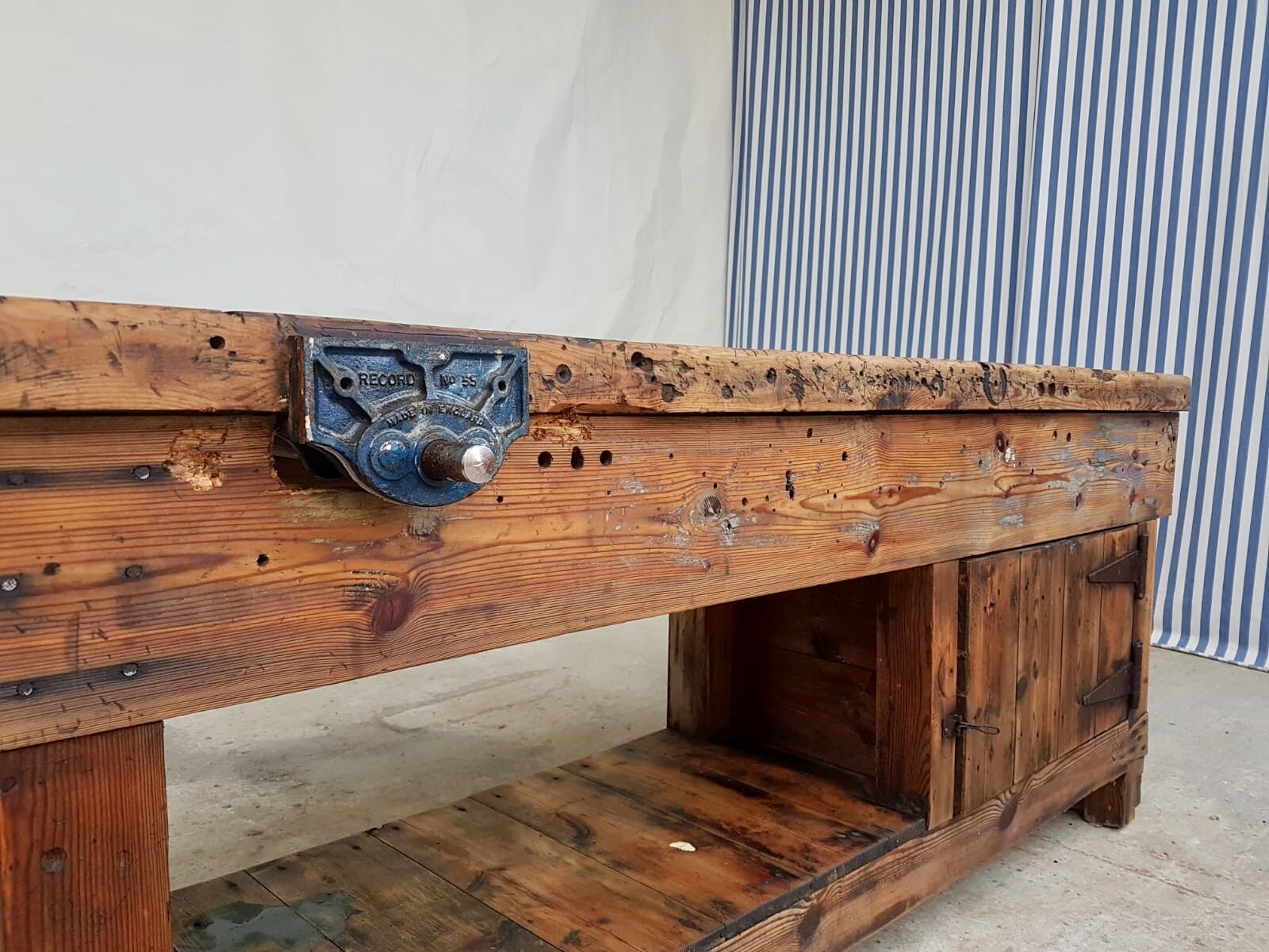 Industrial work bench