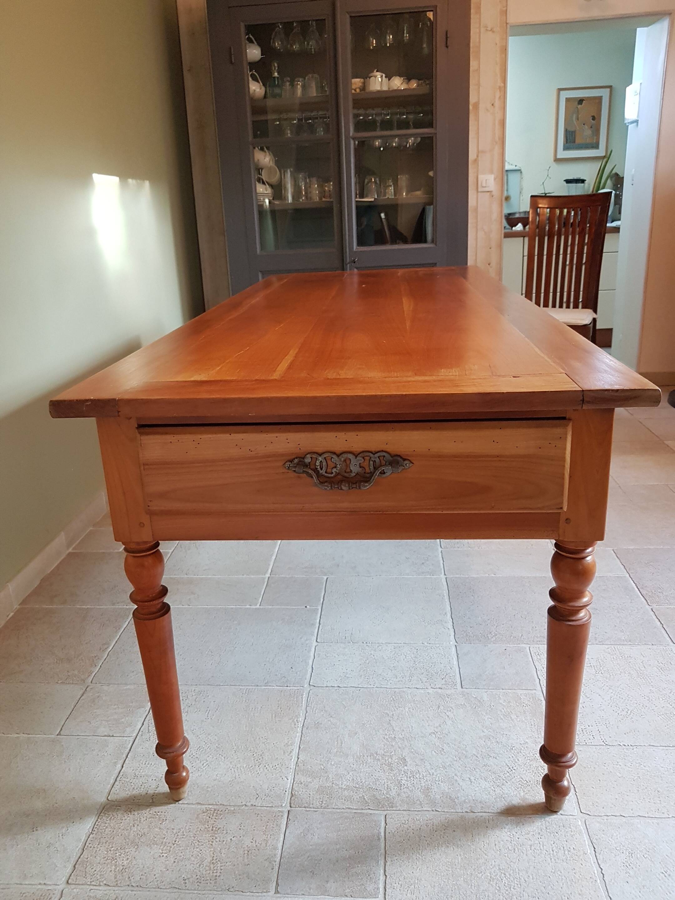 Farm table in cherry