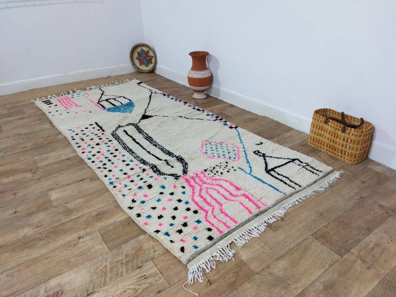Handmade wool Berber rug 284 x 125 cm