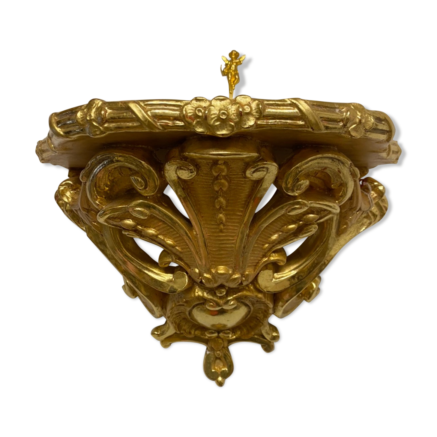 Golden wall applique with gold leaf