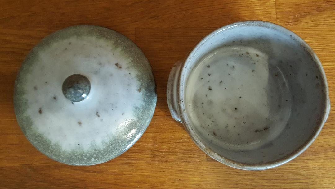 Pot with glazed glazed ceramic lid Ø 12.5 cm handmade