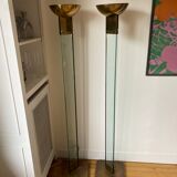 Paire de grands lampadaires en verre et laiton années 70