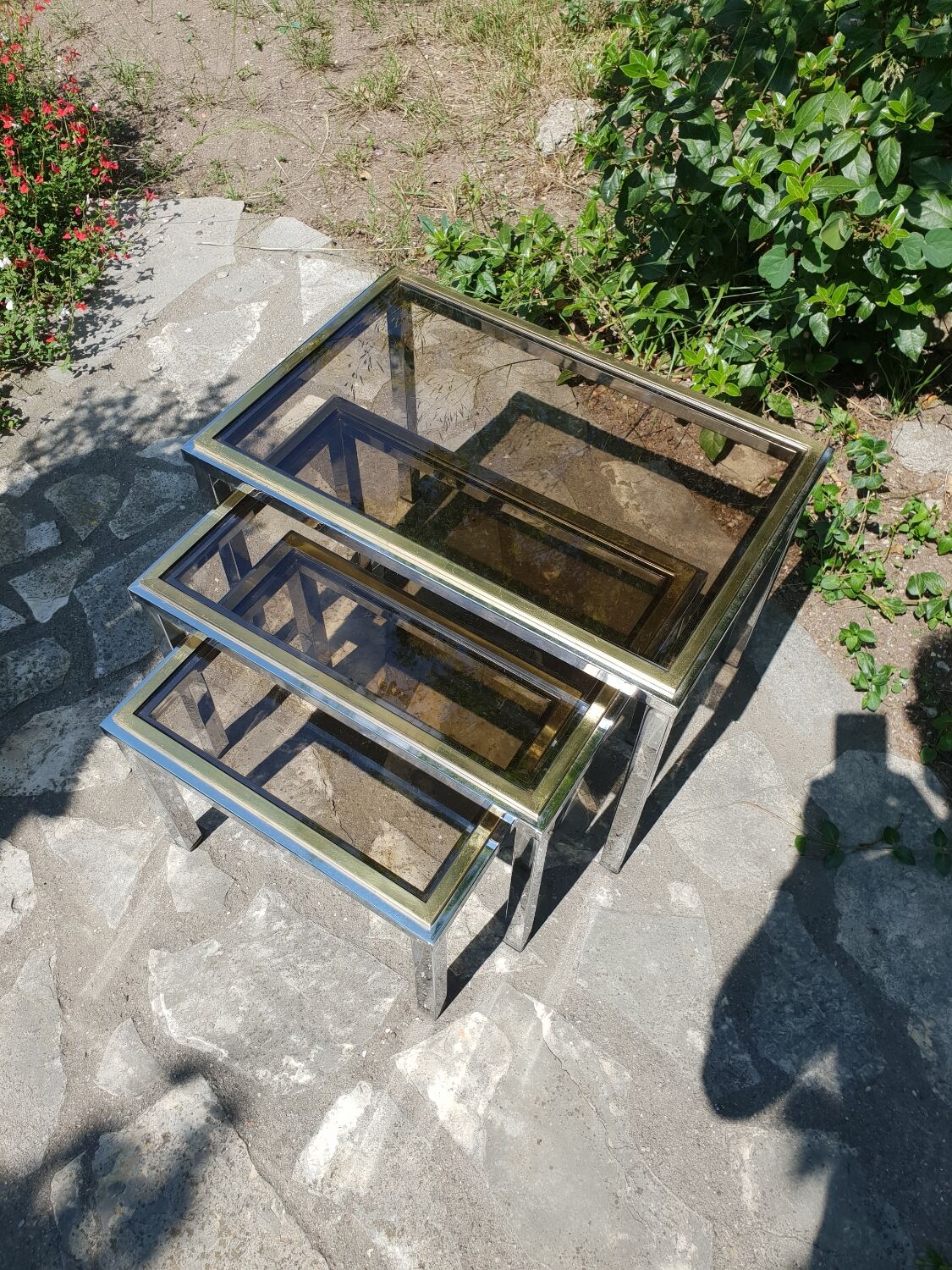 Nesting tables italy 1970