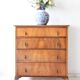 Commode de chambre antique en noyer