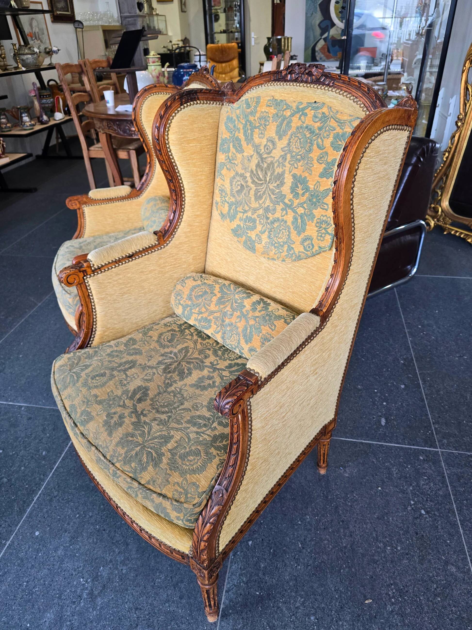 Louis XVI bergère armchairs, late 19th - early 20th century