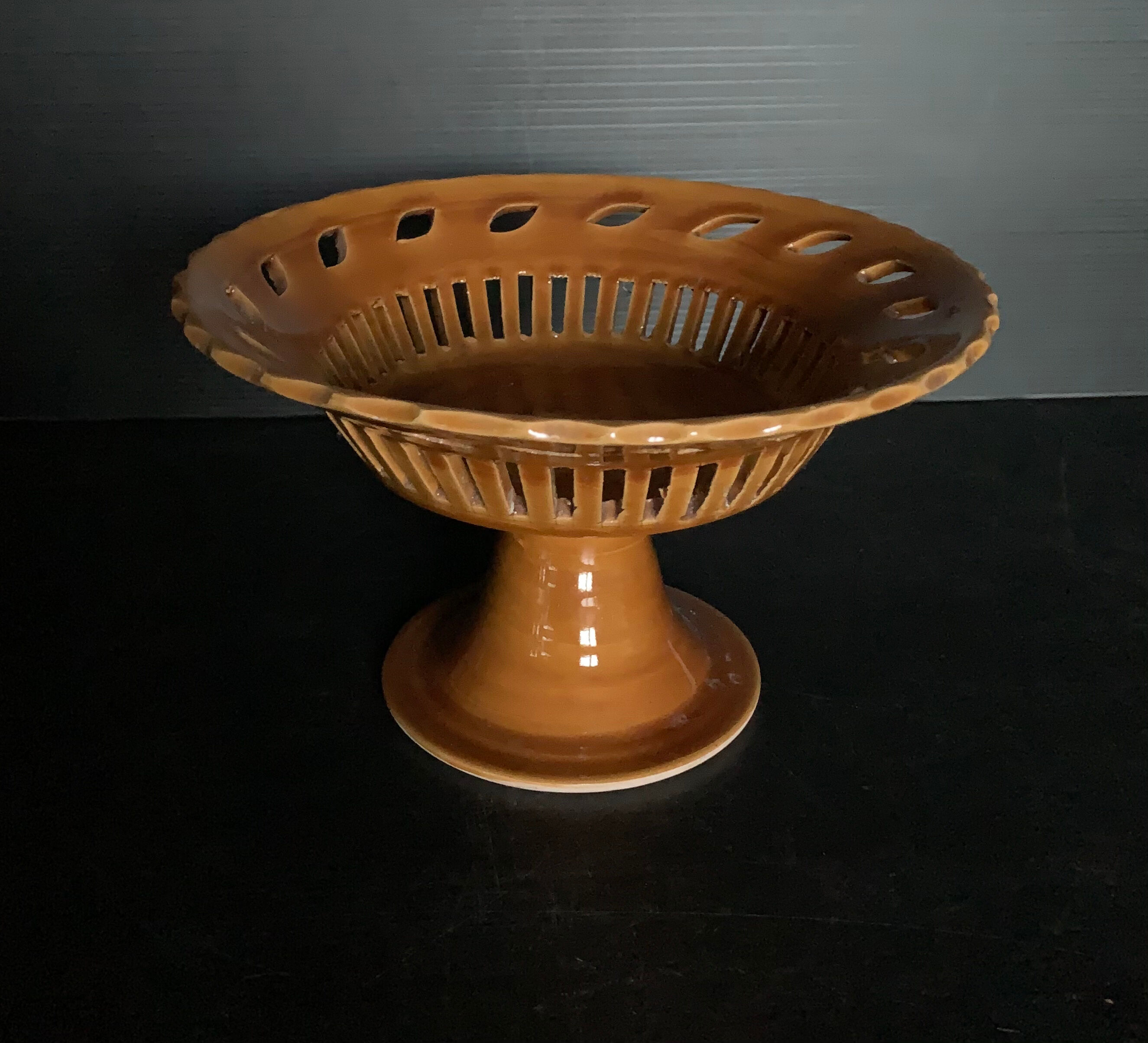 Honey-colored Compotier