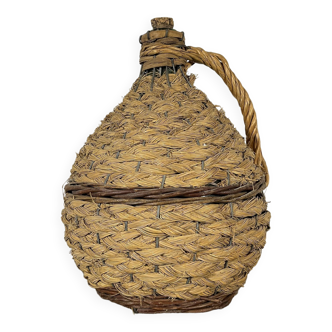 Rush and wicker demijohn